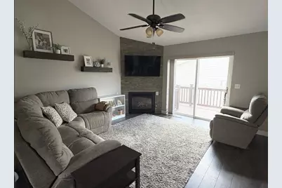 137  Acorn Ln, West Salem, WI 54669 - Photo 8