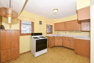 6124 W Spokane St, Milwaukee, WI 53223 - Photo 10