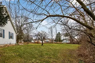 225 Juneau St, Lowell, WI 53557 - Photo 28