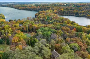 6644 N Shawmoors Dr, Chenequa, WI 53029 - Photo 12