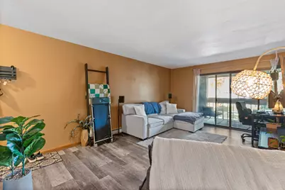 8117 W Manitoba St #16, West Allis, WI 53219 - Photo 2