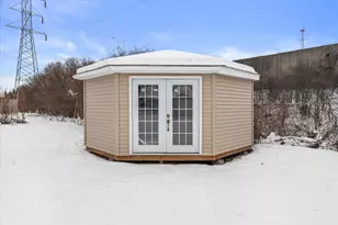 5325 W Allerton Ave, Greenfield, WI 53220 - Photo 24