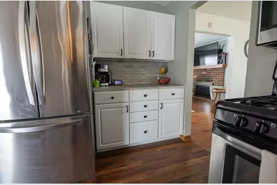 1424  Hickory Way, Racine, WI 53405 - Photo 18