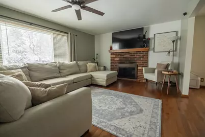 1424  Hickory Way, Racine, WI 53405 - Photo 12