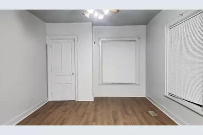 1527 N 33rd St, Milwaukee, WI 53208 - Photo 6