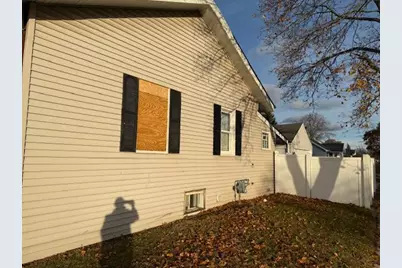 1602  76th St, Kenosha, WI 53143 - Photo 4