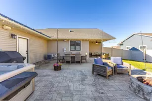 905 Pioneer Dr, Holmen, WI 54636 - Photo 60