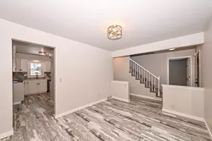 15199 W Fenway Ct, New Berlin, WI 53151 - Photo 6