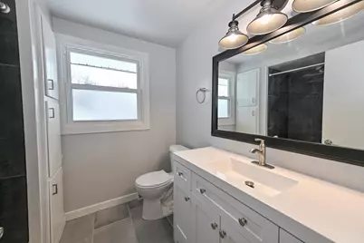 15199 W Fenway Ct, New Berlin, WI 53151 - Photo 14