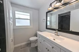 15199 W Fenway Ct, New Berlin, WI 53151 - Photo 14