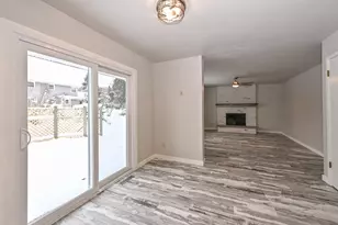 15199 W Fenway Ct, New Berlin, WI 53151 - Photo 8