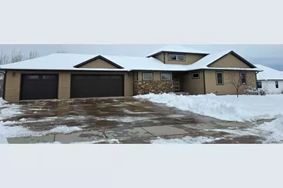 576  Trail Ridge Ln, Plymouth, WI 53073 - Photo 38