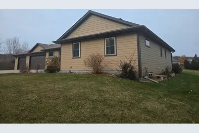 576  Trail Ridge Ln, Plymouth, WI 53073 - Photo 32