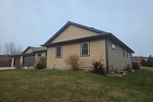 576 Trail Ridge Ln, Plymouth, WI 53073 - Photo 32