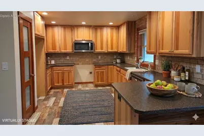 576  Trail Ridge Ln, Plymouth, WI 53073 - Photo 6