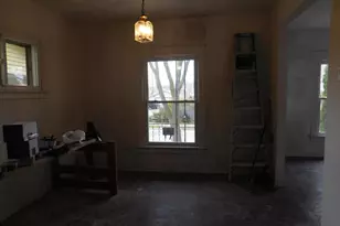 1312 S 61st St, West Allis, WI 53214 - Photo 8