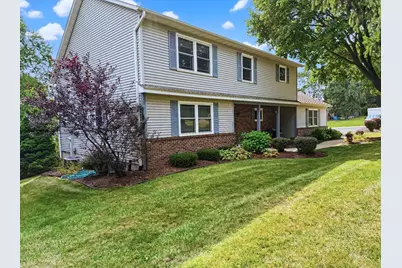 3655  99th St, Pleasant Prairie, WI 53158 - Photo 2