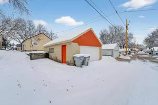 2822 S 48th St, Milwaukee, WI 53219 - Photo 16