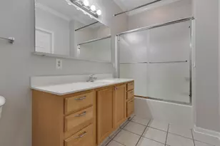 6995 S Riverwood Blvd, Franklin, WI 53132 - Photo 18