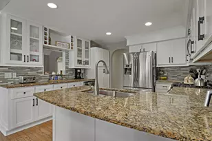 7631 46th Ave, Pleasant Prairie, WI 53142 - Photo 10