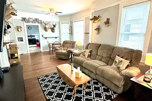913 69th St, Kenosha, WI 53143 - Photo 6
