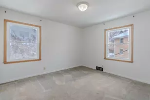 1311 E Randolph Ct, Milwaukee, WI 53212 - Photo 14