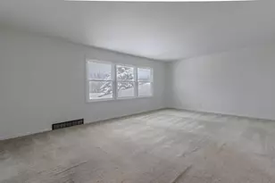 1311 E Randolph Ct, Milwaukee, WI 53212 - Photo 6