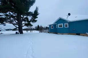 210 S Oak St, Crivitz, WI 54114 - Photo 6