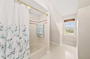 8266 S Country Club Cir, Franklin, WI 53132 - Photo 32