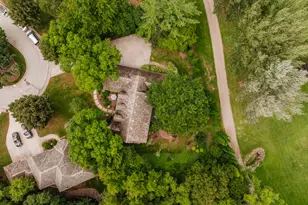 8266 S Country Club Cir, Franklin, WI 53132 - Photo 48