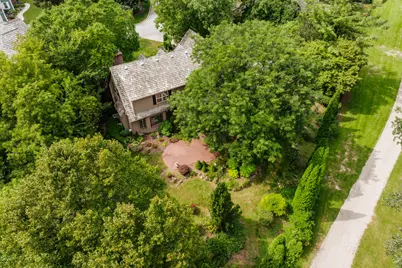 8266 S Country Club Cir, Franklin, WI 53132 - Photo 52