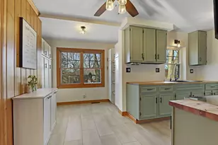 9105 Gittings Rd, Racine, WI 53406 - Photo 8