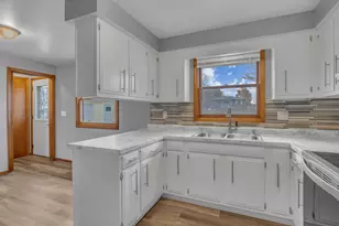 1702 N 26th St, Sheboygan, WI 53081 - Photo 6