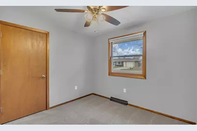 1702 N 26th St, Sheboygan, WI 53081 - Photo 10