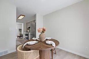 530 Manchester Ln, Hartland, WI 53029 - Photo 14