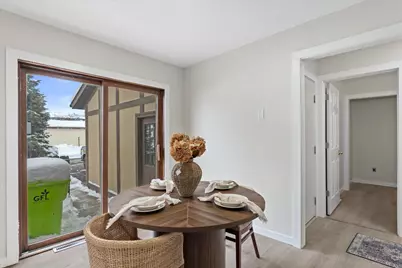 530  Manchester Ln, Hartland, WI 53029 - Photo 12