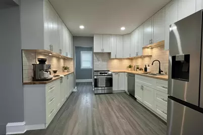 4554 N 37th St, Milwaukee, WI 53209 - Photo 2