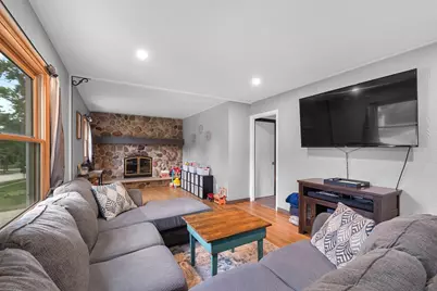 125  Summit Dr, Port Washington, WI 53074 - Photo 6