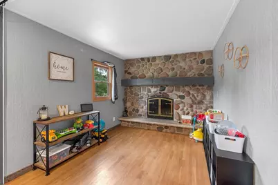 125  Summit Dr, Port Washington, WI 53074 - Photo 8