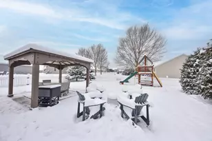 W205N17365 Spring Ridge Dr, Jackson, WI 53037 - Photo 32