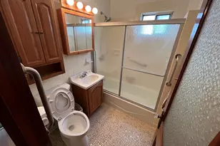 3711 W Orchard St, Milwaukee, WI 53215 - Photo 10