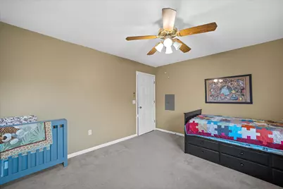 4835  Easy St #9, Delafield, WI 53029 - Photo 18