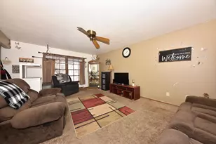 11811 W Flagg Ave, Milwaukee, WI 53225 - Photo 4