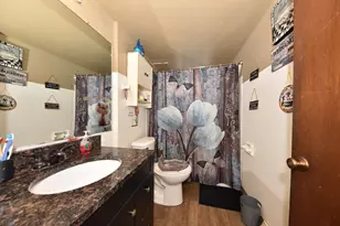 11811 W Flagg Ave, Milwaukee, WI 53225 - Photo 10