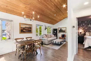 44 Oakwood St, Williams Bay, WI 53191 - Photo 2