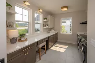 N66W21471 Sagebrush Dr, Menomonee Falls, WI 53051 - Photo 18