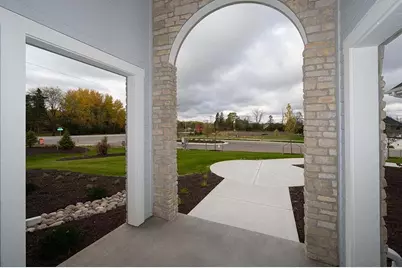 12810  Bluejay Ln, Mequon, WI 53097 - Photo 4