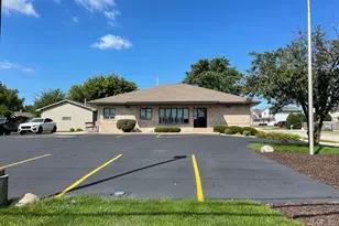 5300 Green Bay Rd, Kenosha, WI 53144 - Photo 10
