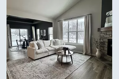 W255S5377  Primrose Ln, Waukesha, WI 53189 - Photo 4