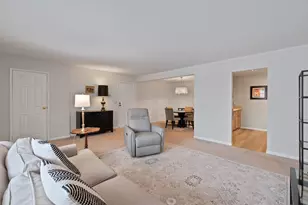 149 Linden Ln, Thiensville, WI 53092 - Photo 8